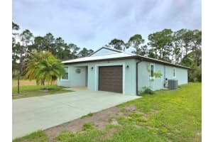 17 San Felipe, Fort Pierce