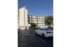 8740 N Sherman Circle 507, Miramar