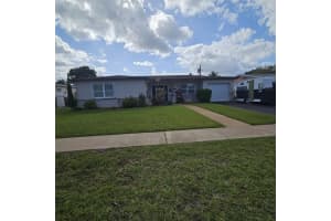 4325 Nw 36th Way, Lauderdale Lakes