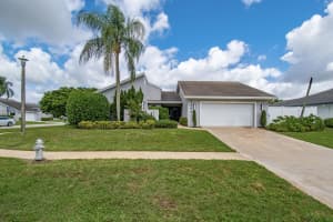 7484 Malibu Crescent, Boca Raton