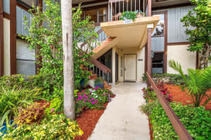 13329 Polo Club Road 206, Wellington