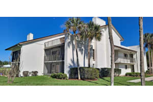 3500 Twin Lakes Terrace 206, Fort Pierce