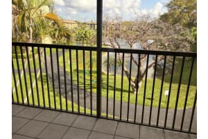 7860 Nw 50th Street 305, Lauderhill
