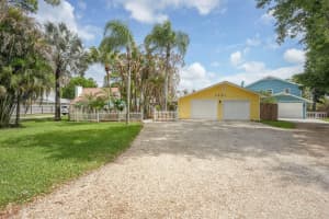 1341 Sw Evergreen Lane, Palm City