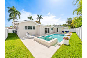 6611 Ne 21st Lane, Fort Lauderdale