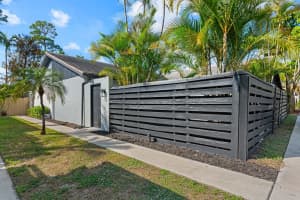 1277 Periwinkle Place, Wellington