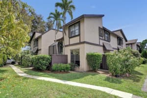 2321 Bayberry Drive, Pembroke Pines