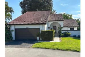 2199 Charleston, Weston