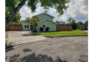 801 Nw 49th Way, Coconut Creek
