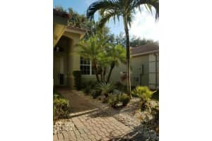 6037 Rossmoor Lakes Court, Boynton Beach