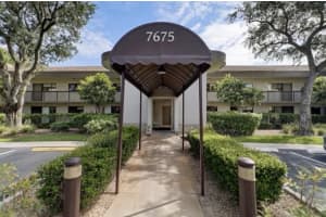 7675 Nw 79th Avenue 114, Tamarac