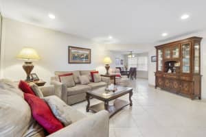 4270 Nw 40th Street 205, Lauderdale Lakes
