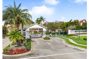 7647 Southampton Terrace 318, Tamarac