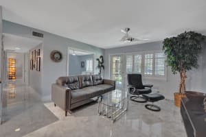 1930 Ne 2nd Avenue 117l, Wilton Manors
