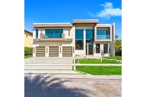 2441 Ne 48th Court, Lighthouse Point