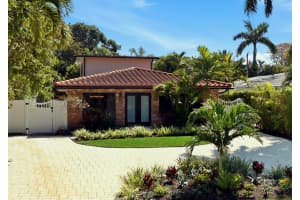 702 S Atlantic Drive, Lantana