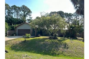 591 Sw Darien Ave Avenue Sw, Palm Bay
