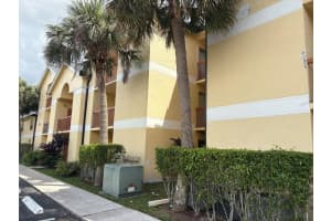 7610 Westwood Drive 106, Tamarac