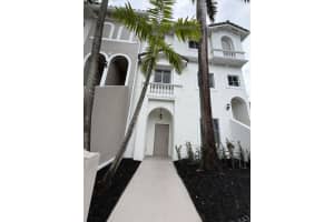 112 Bayfront Drive, Boynton Beach