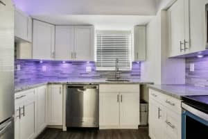 705 Lori Drive 104, Palm Springs