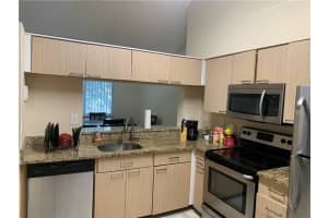 858 Nw 92nd Avenue 858, Plantation