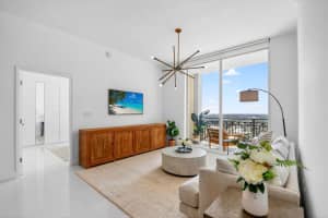 550 Okeechobee Boulevard Lph-07, West Palm Beach