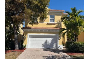 3977 Ne 11th Drive, Homestead