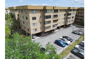 8030 Hampton Boulevard 404, North Lauderdale
