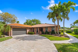 10027 Ramblewood Drive, Coral Springs