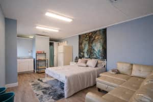 2141 B Road Studios, Loxahatchee Groves