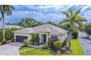 48 Lake Eden Drive, Boynton Beach
