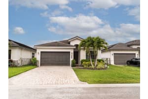 7552 Moonrise Drive, Greenacres