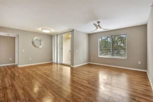 310 Villa Circle 310, Boynton Beach