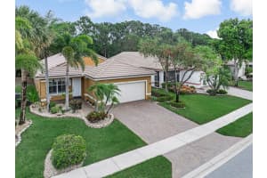 8203 Bellafiore Way, Boynton Beach