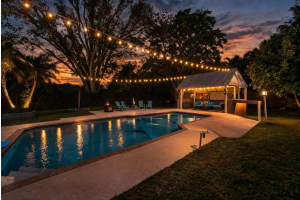 831 Nw 39th Street, Oakland Park
