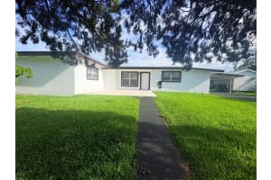 1319 Crest Drive, Lake Worth Beach