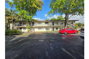 1351 Nw 94th Way 1351, Coral Springs