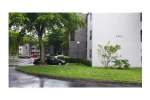 8450 Lagos De Campo Boulevard 201, Tamarac