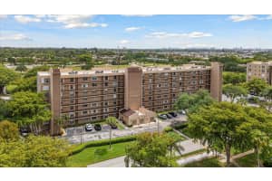 4570 Nw 18th Avenue 704, Deerfield Beach