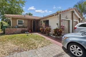 7860 Nw 44th Court, Coral Springs