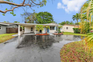 1727 Ne 37th Street, Oakland Park