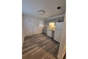 105 Sw 12th Avenue 107b, Delray Beach