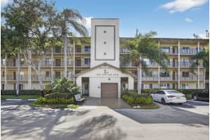 900 Sw 142nd Avenue 305l, Pembroke Pines