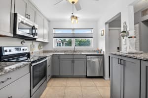 2016 S Federal Highway E309, Boynton Beach