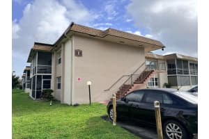 500 Davis Road 26, Palm Springs