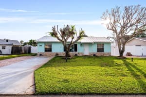 8675 Se Keathley, Hobe Sound