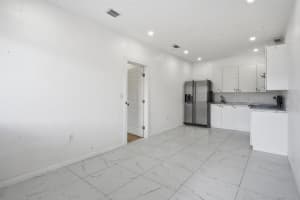 340 Sw 11th Avenue 2a, Hallandale Beach