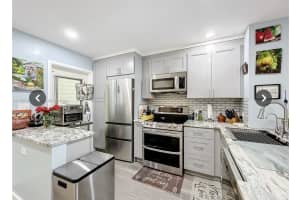 460 Paradise Isle Boulevard 205, Hallandale Beach