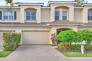 253 Sw Otter Run Place, Stuart