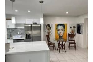 1004 Pennsylvania Avenue 3, Miami Beach